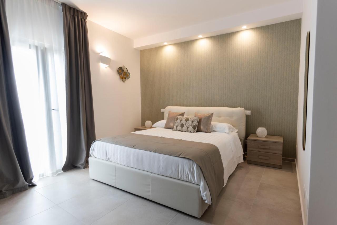 B&B Torre Canina Suite & Rooms Trani Εξωτερικό φωτογραφία