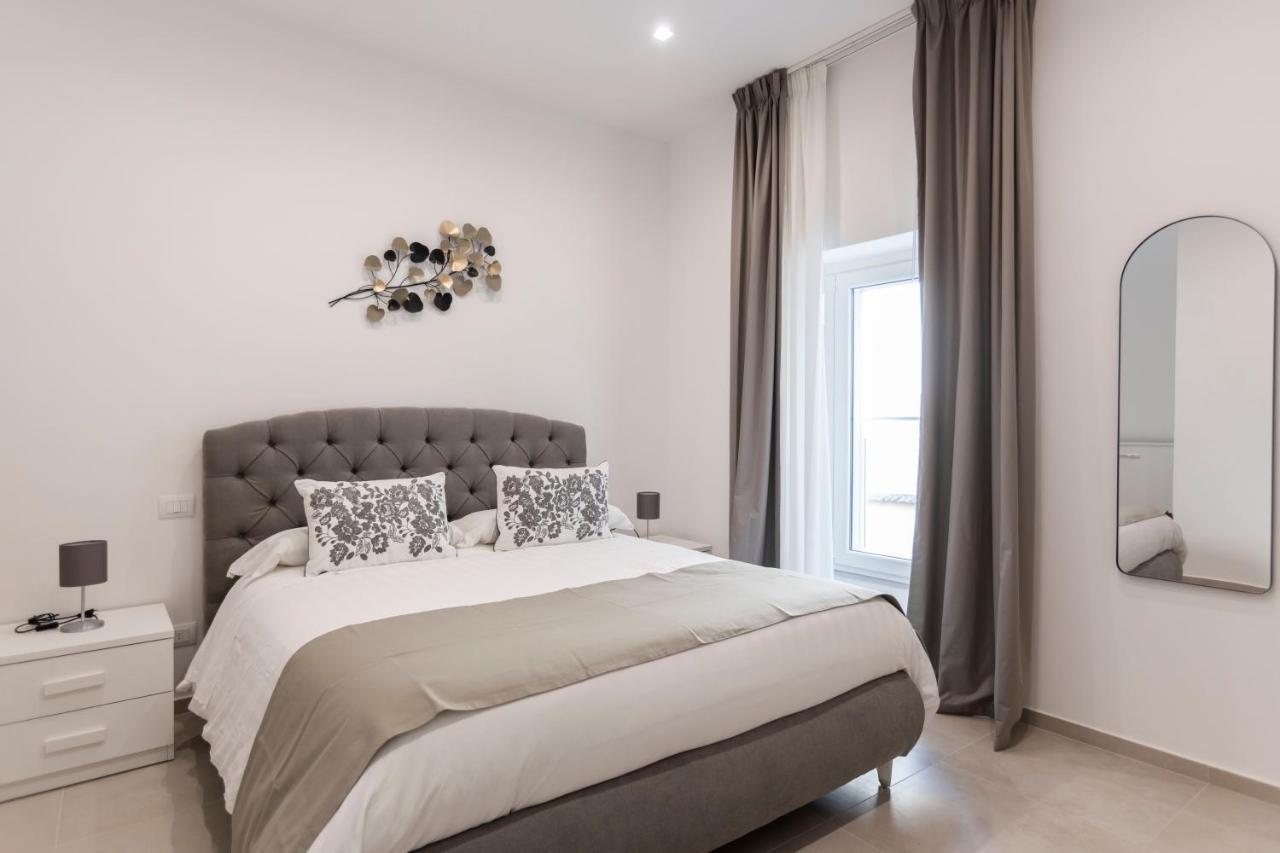 B&B Torre Canina Suite & Rooms Trani Εξωτερικό φωτογραφία