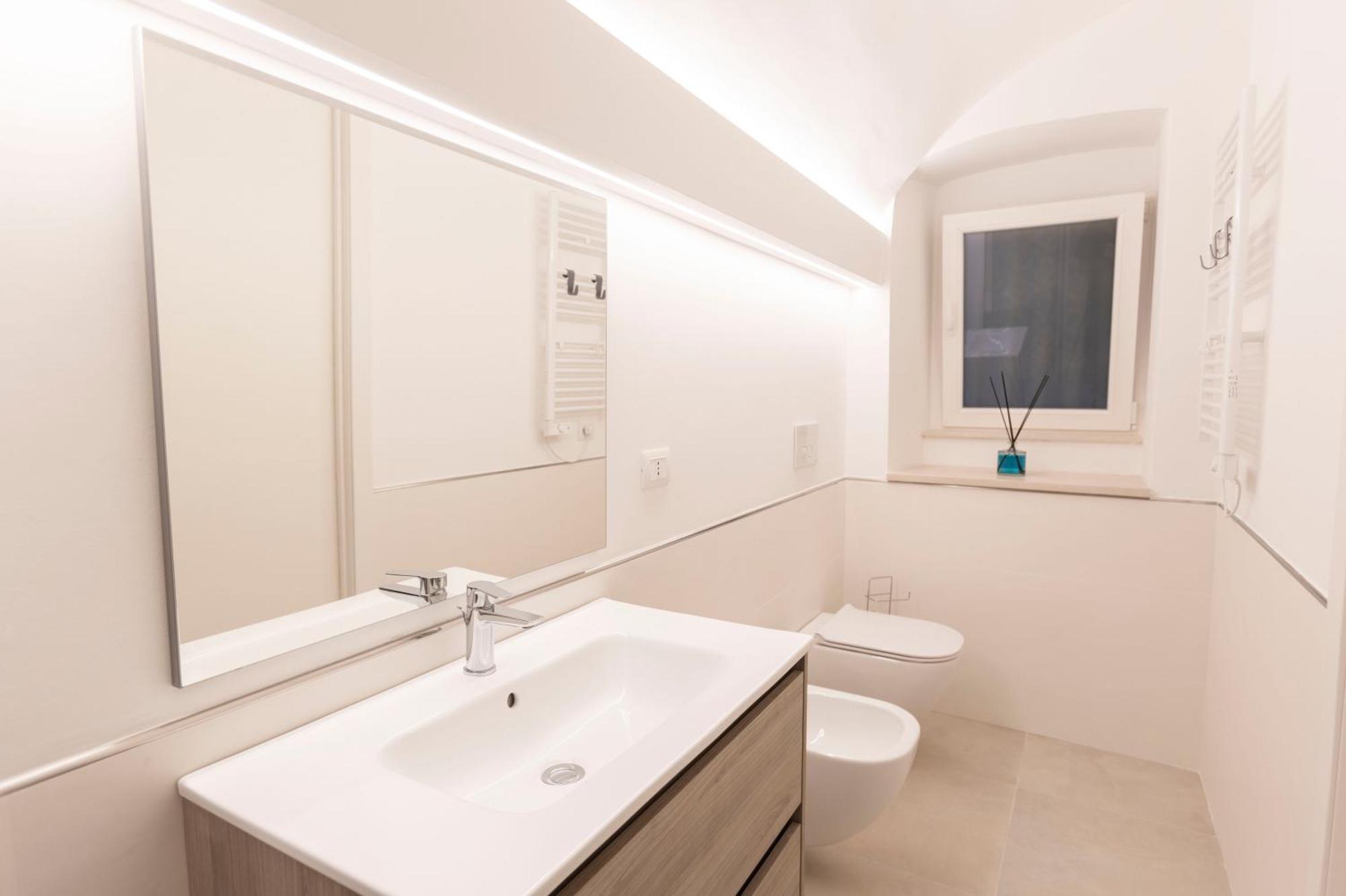 B&B Torre Canina Suite & Rooms Trani Εξωτερικό φωτογραφία