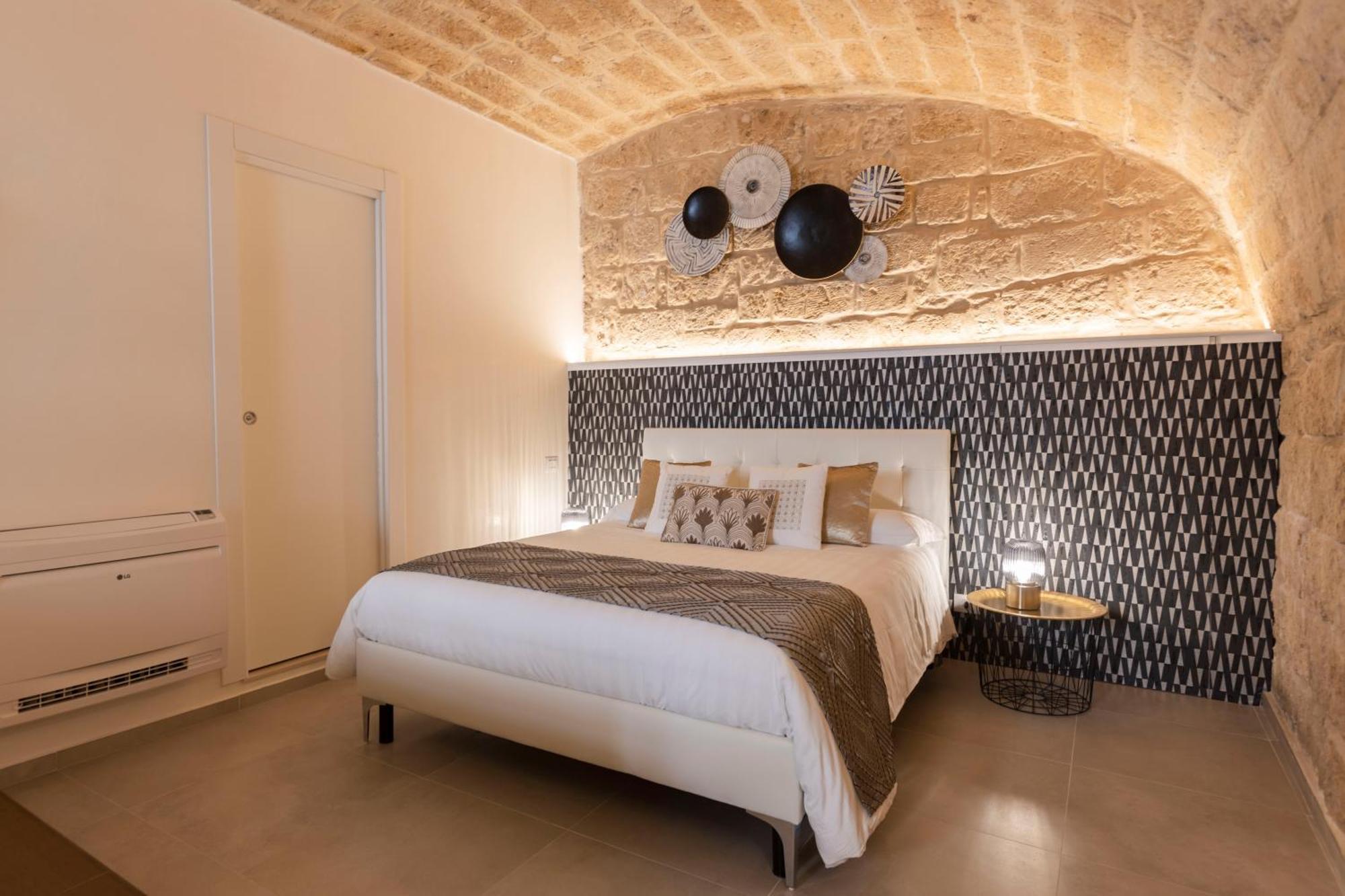 B&B Torre Canina Suite & Rooms Trani Εξωτερικό φωτογραφία