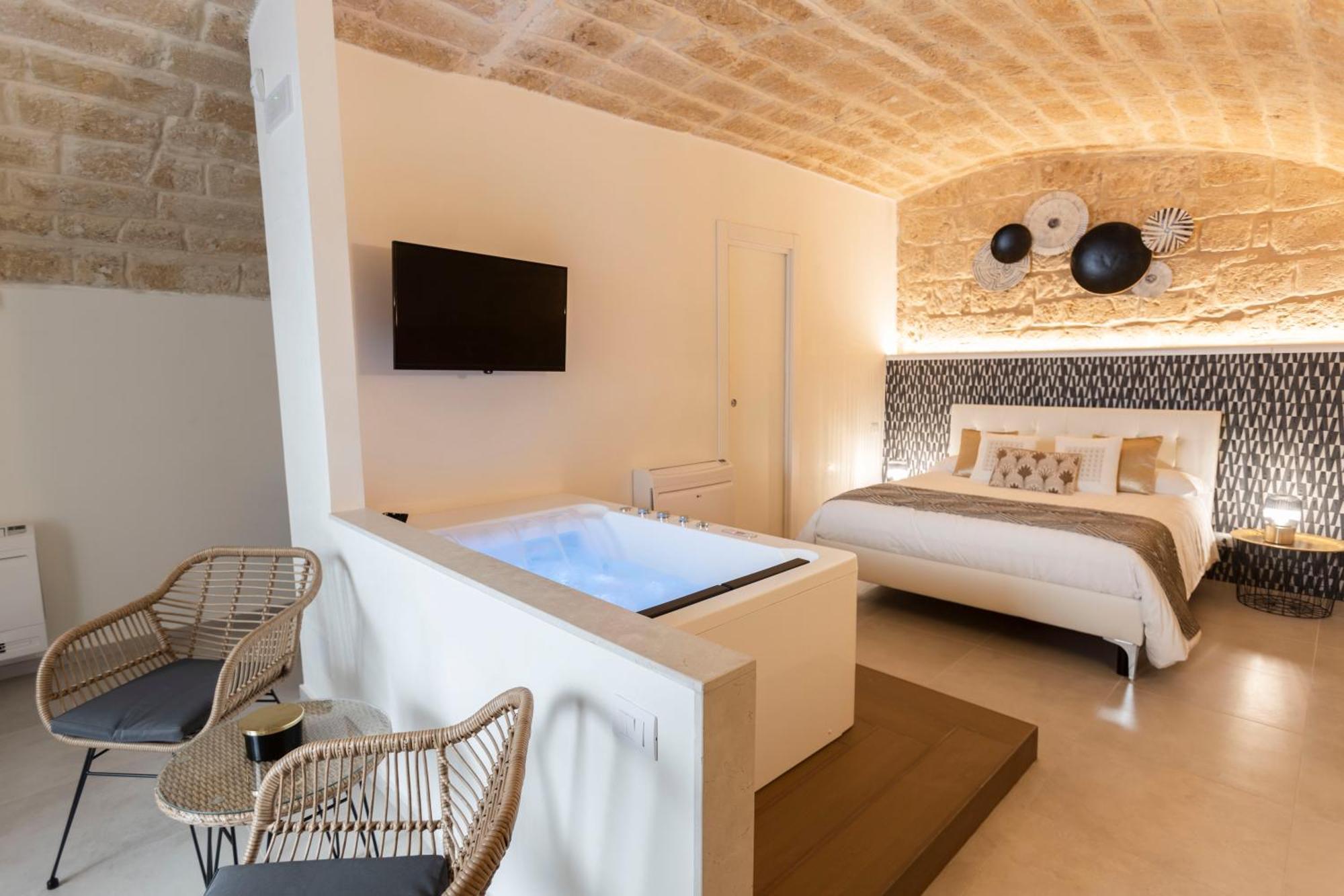 B&B Torre Canina Suite & Rooms Trani Εξωτερικό φωτογραφία